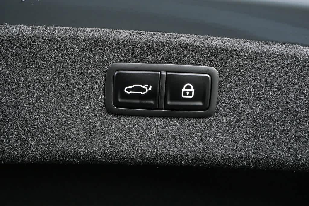 new 2026 Genesis G80 car, priced at $72,350