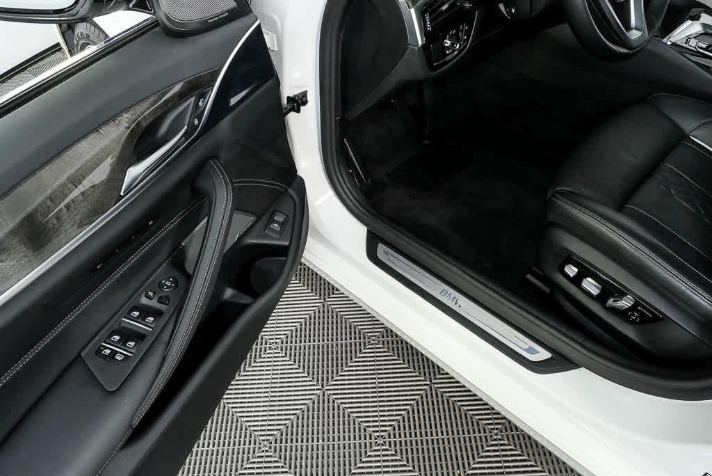 used 2022 BMW 540 car, priced at $38,351