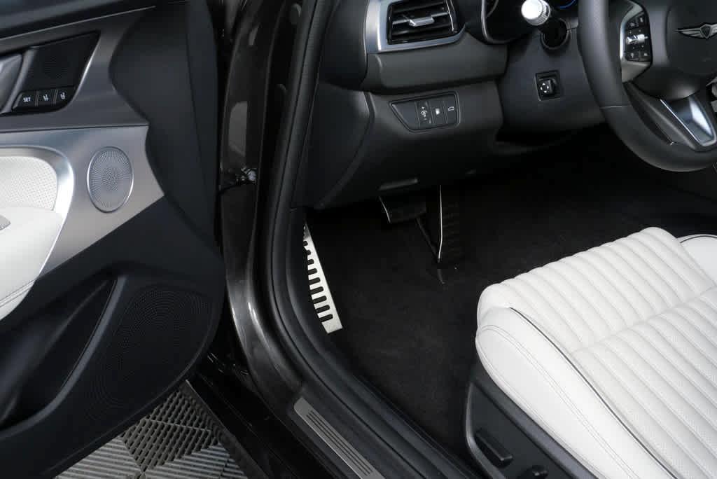 used 2025 Genesis G70 car, priced at $33,999