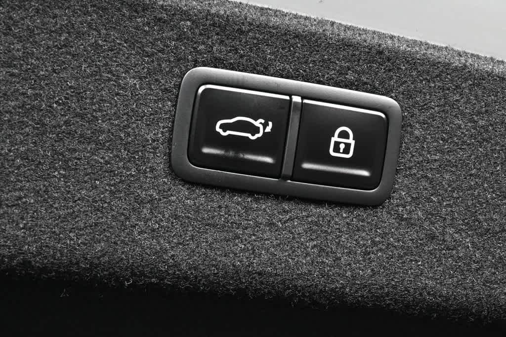 new 2026 Genesis G80 car, priced at $72,350