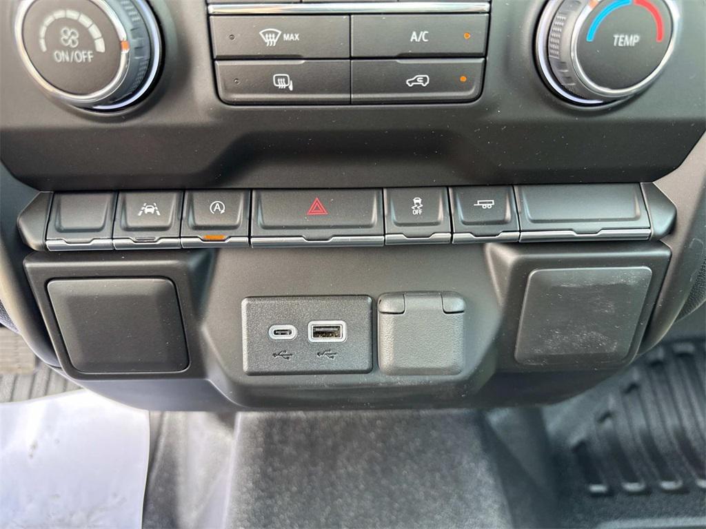 new 2026 Chevrolet Silverado 1500 car, priced at $31,242