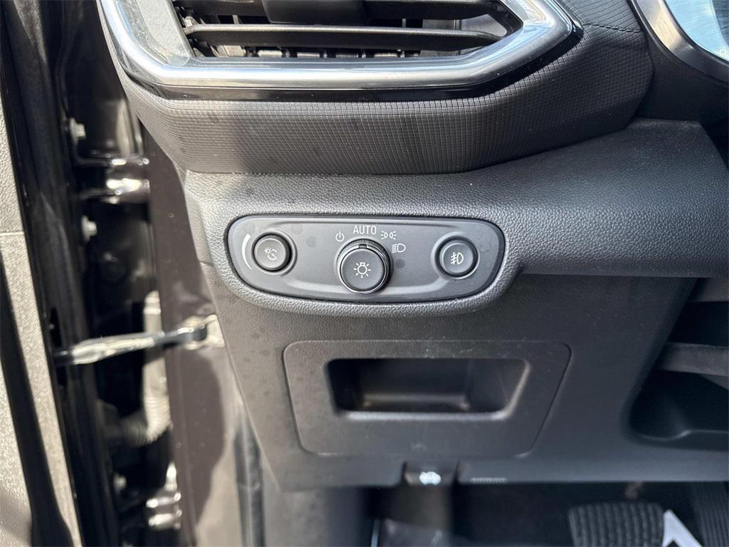 used 2022 Chevrolet TrailBlazer car, priced at $13,844