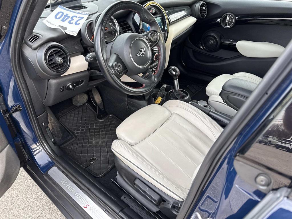 used 2019 MINI Hardtop car, priced at $16,442