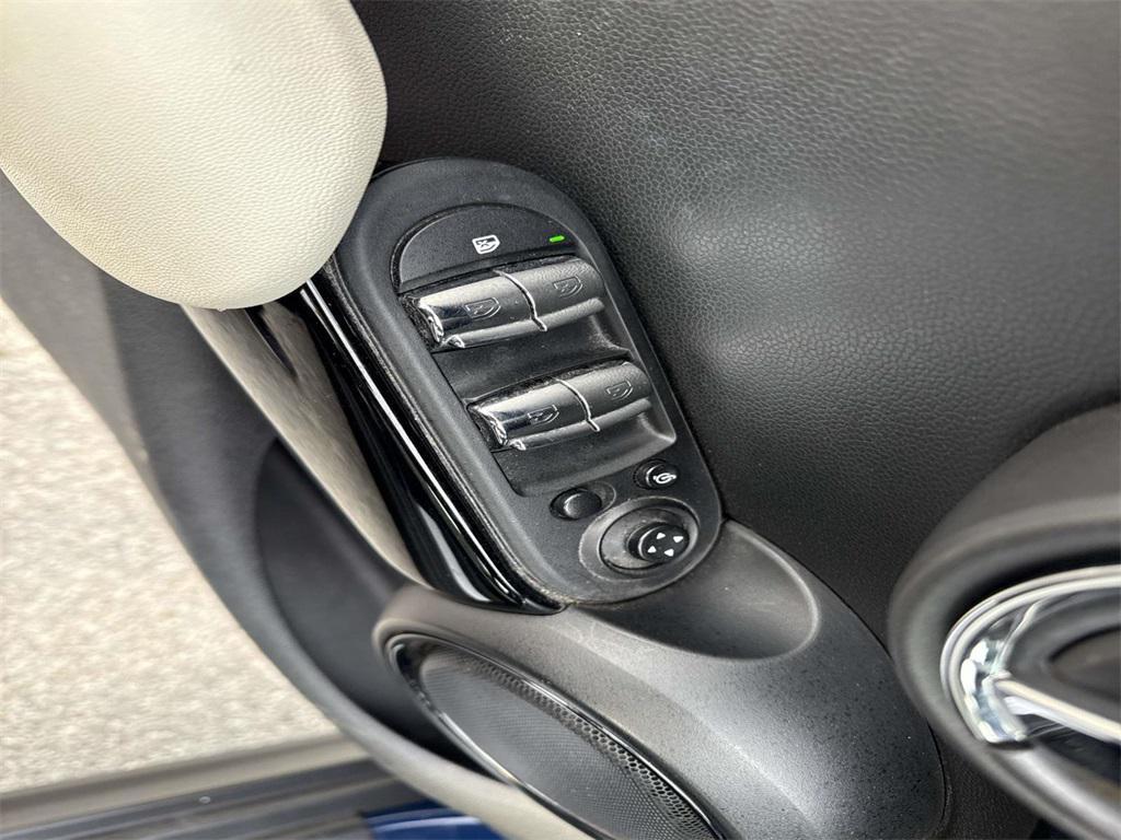 used 2019 MINI Hardtop car, priced at $16,442