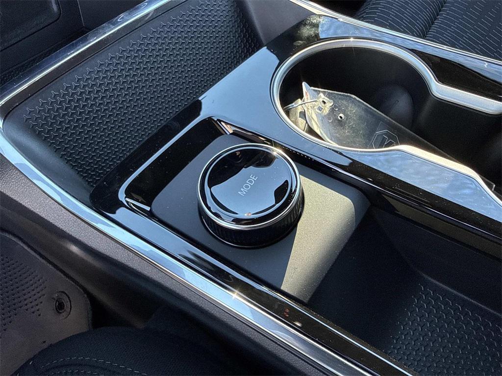 new 2026 Chevrolet Equinox car, priced at $28,665