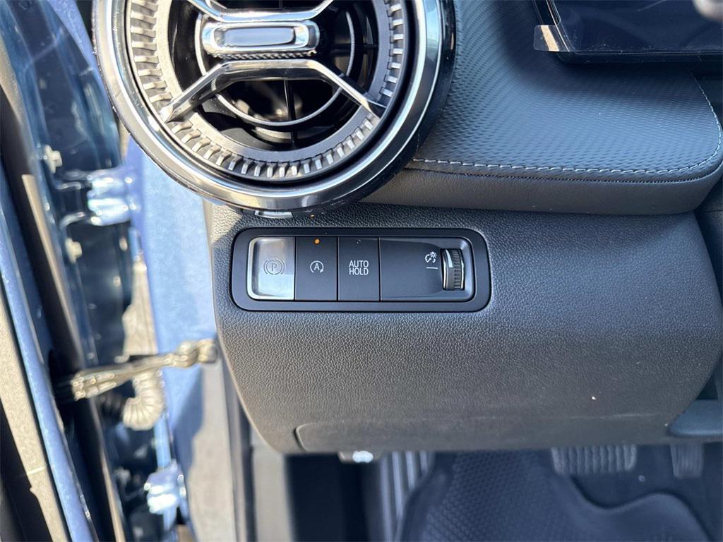 new 2026 Chevrolet Equinox car, priced at $28,665