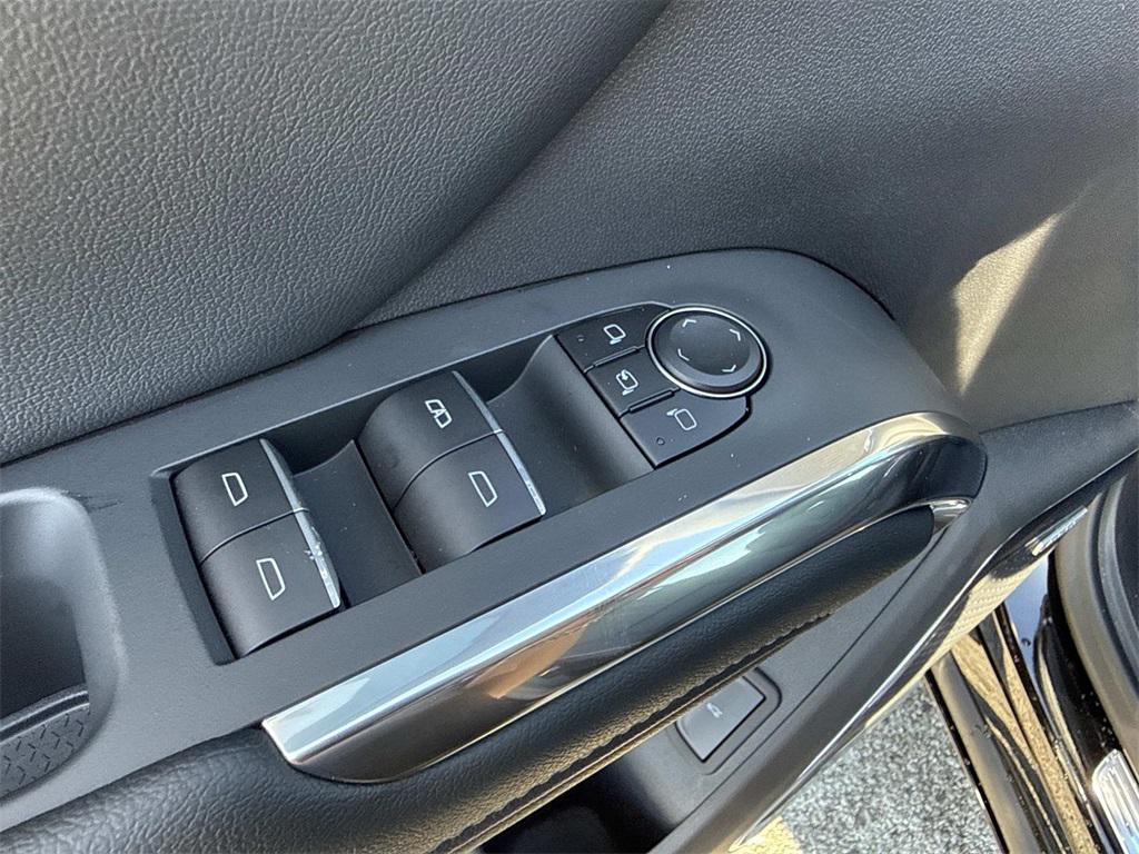 new 2026 Chevrolet Traverse car, priced at $54,372