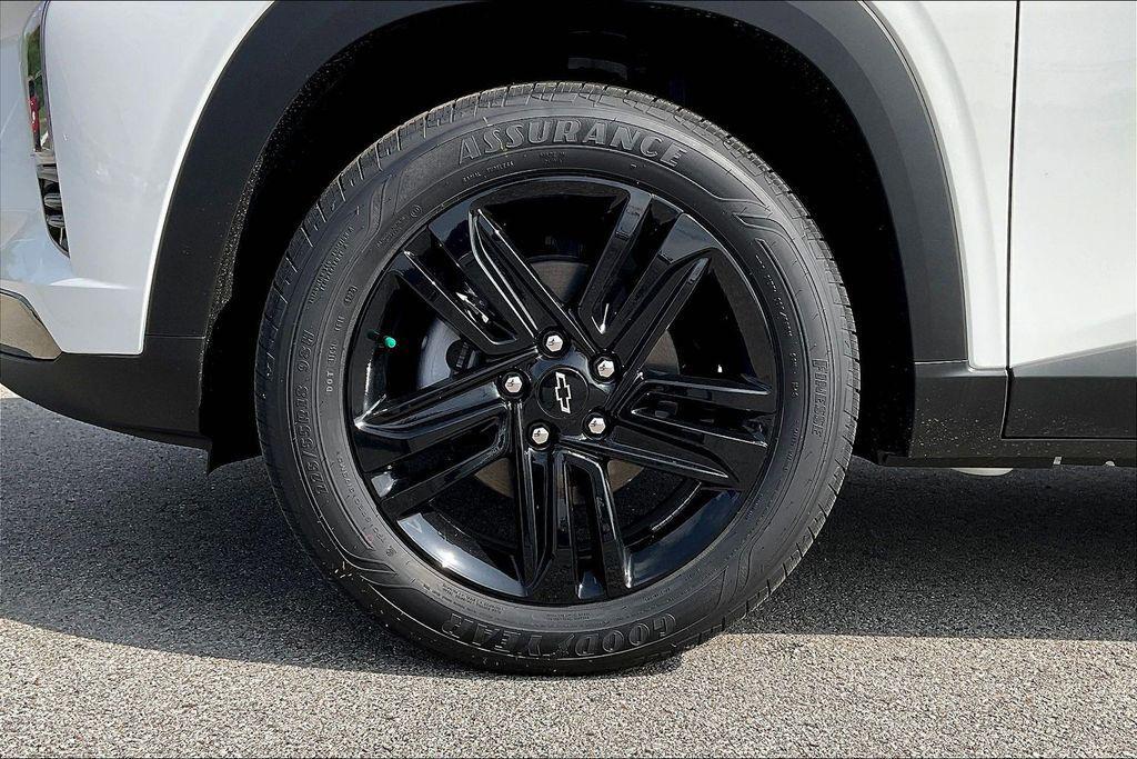 new 2026 Chevrolet Trax car, priced at $27,101