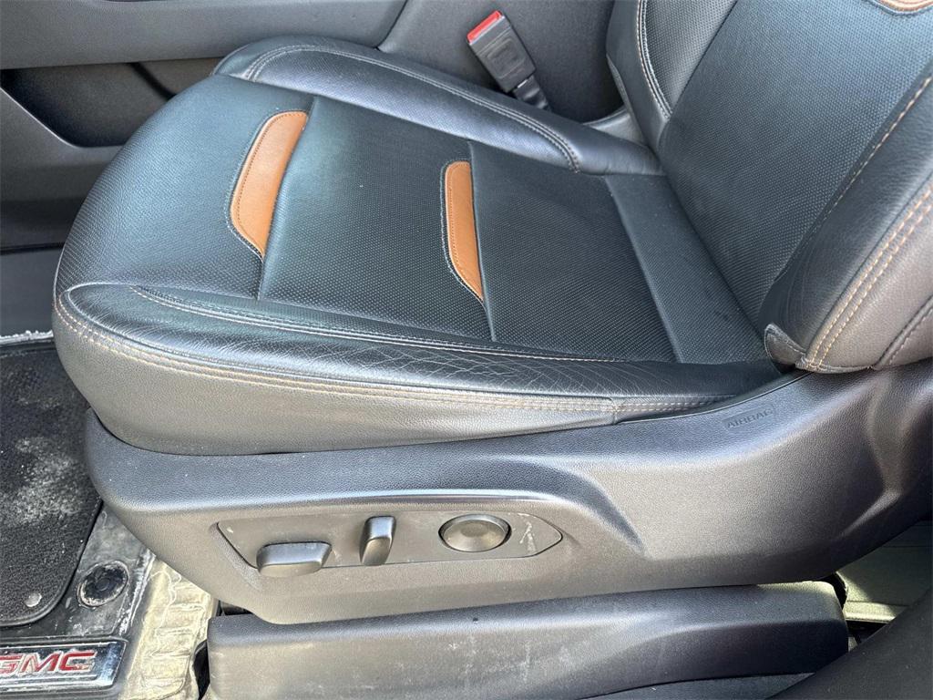 used 2023 GMC Sierra 1500 car, priced at $52,753