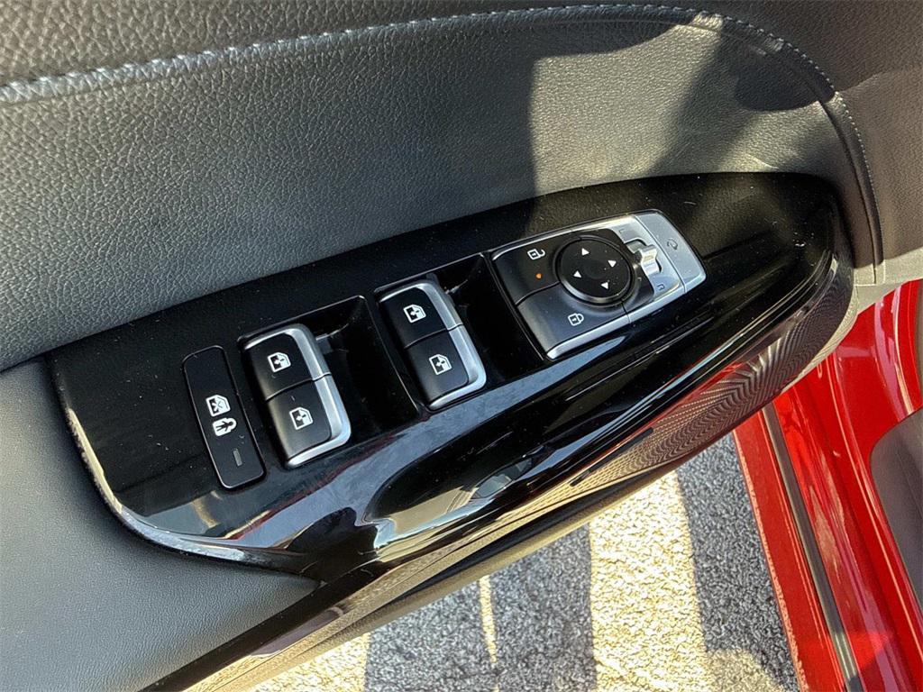 used 2025 Kia K5 car, priced at $29,799