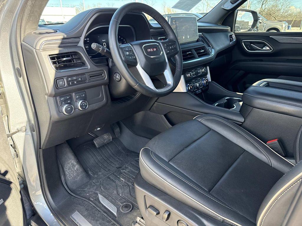 used 2023 GMC Yukon car, priced at $43,732