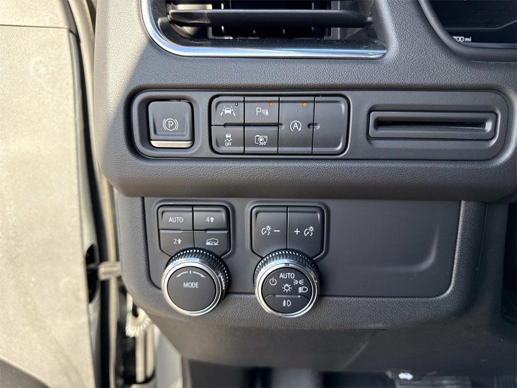 used 2023 GMC Yukon car, priced at $45,755