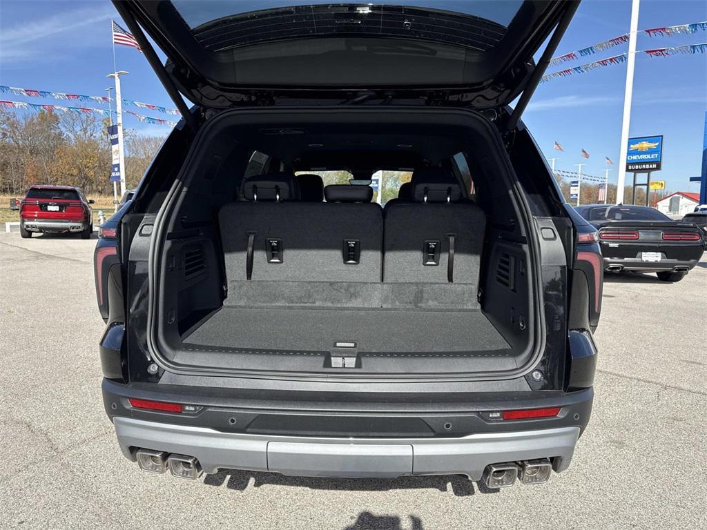 new 2026 Chevrolet Traverse car, priced at $45,225