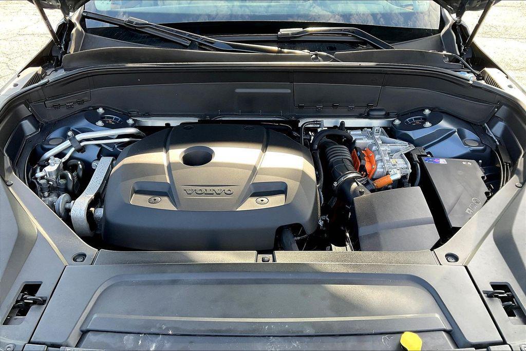 used 2022 Volvo XC90 Recharge Plug-In Hybrid car, priced at $32,077
