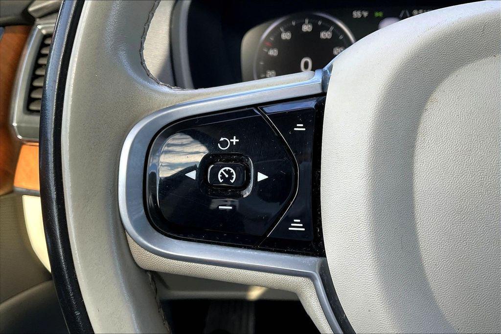 used 2022 Volvo XC90 Recharge Plug-In Hybrid car, priced at $32,077