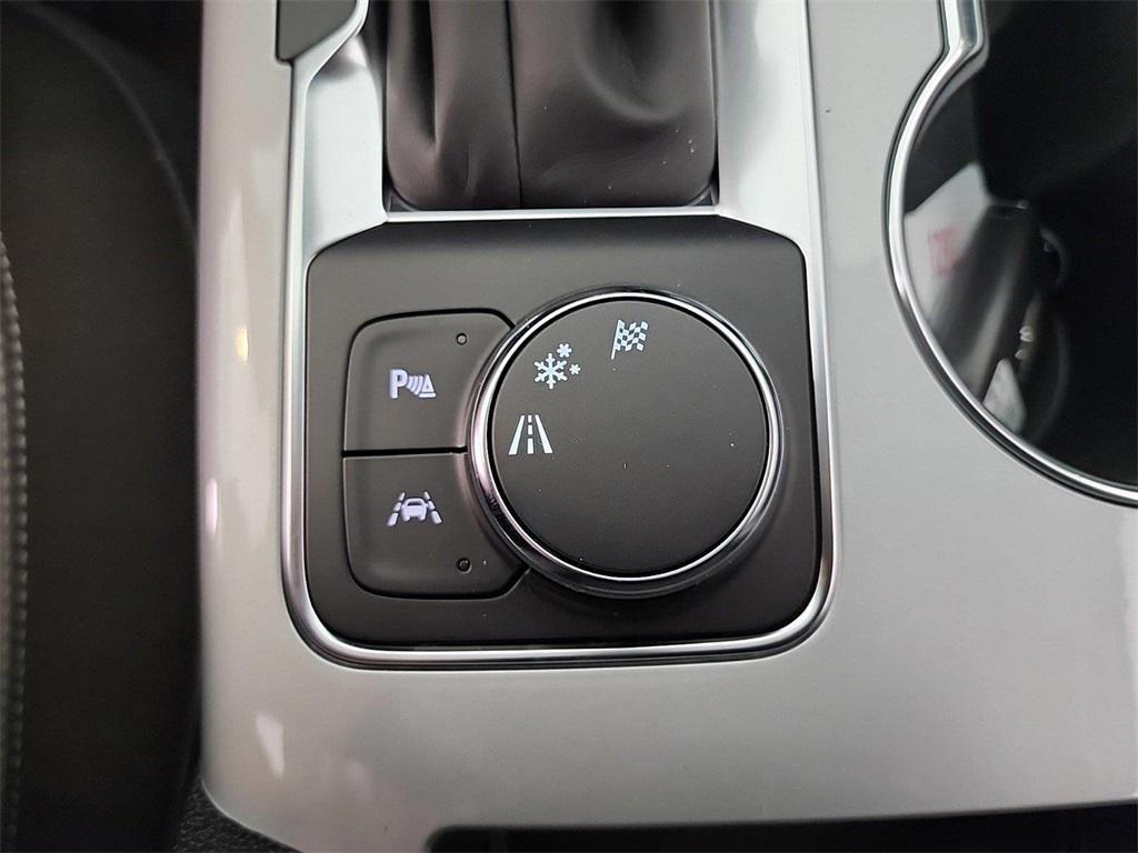 new 2025 Chevrolet Blazer car, priced at $34,352