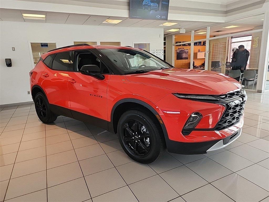 new 2025 Chevrolet Blazer car, priced at $34,352