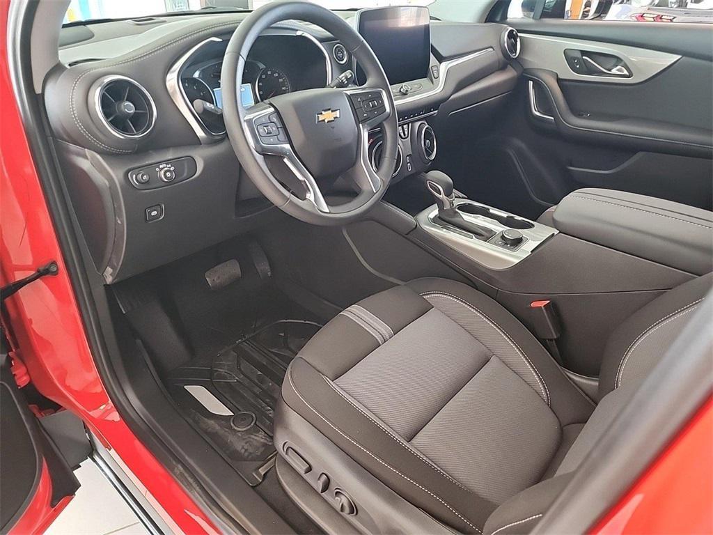 new 2025 Chevrolet Blazer car, priced at $34,352