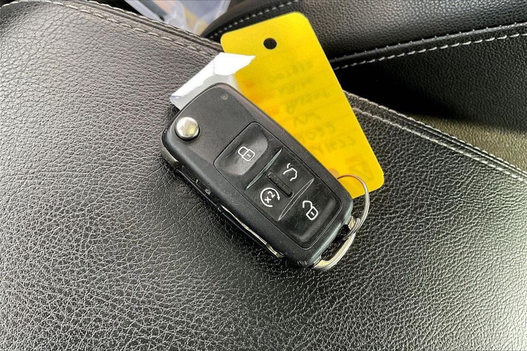 used 2022 Volkswagen Passat car, priced at $19,320