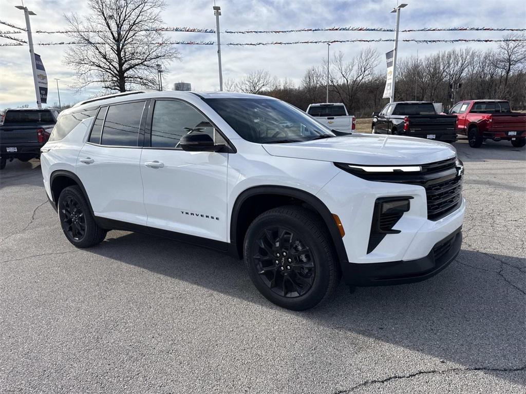 new 2026 Chevrolet Traverse car, priced at $42,882