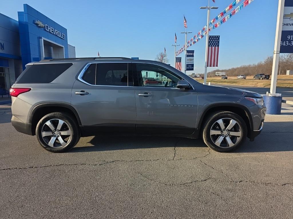 used 2020 Chevrolet Traverse car, priced at $23,143