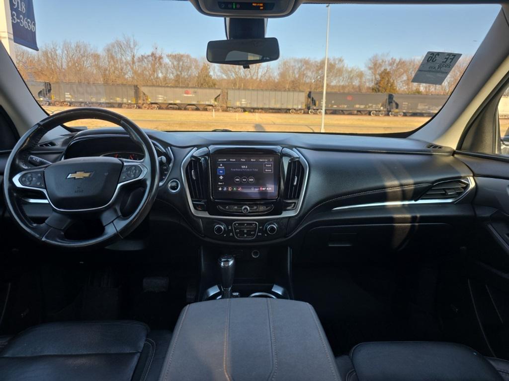 used 2020 Chevrolet Traverse car, priced at $23,143