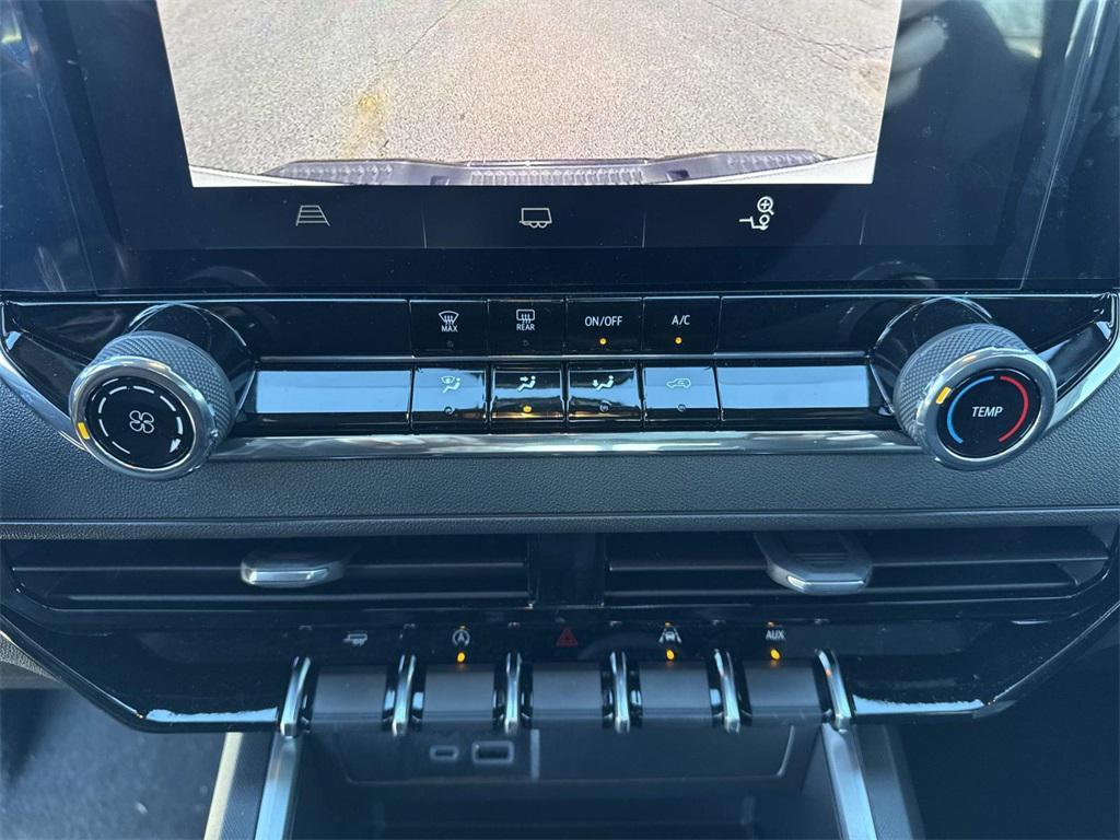 new 2026 Chevrolet Colorado car, priced at $33,780