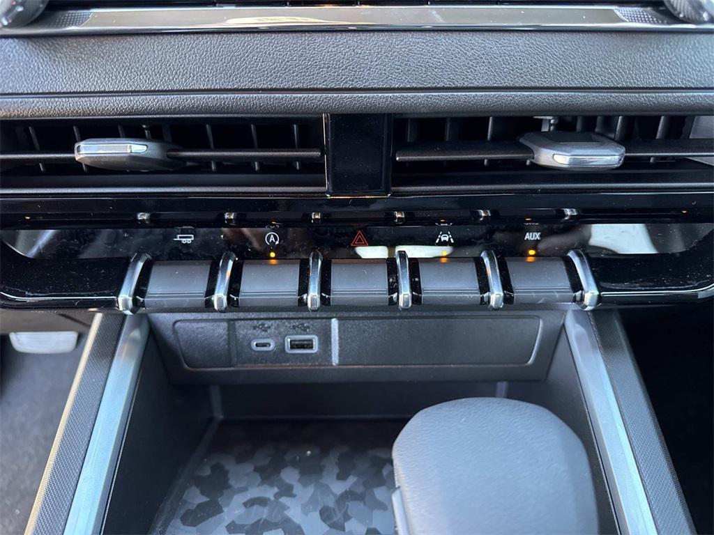 new 2026 Chevrolet Colorado car, priced at $33,780