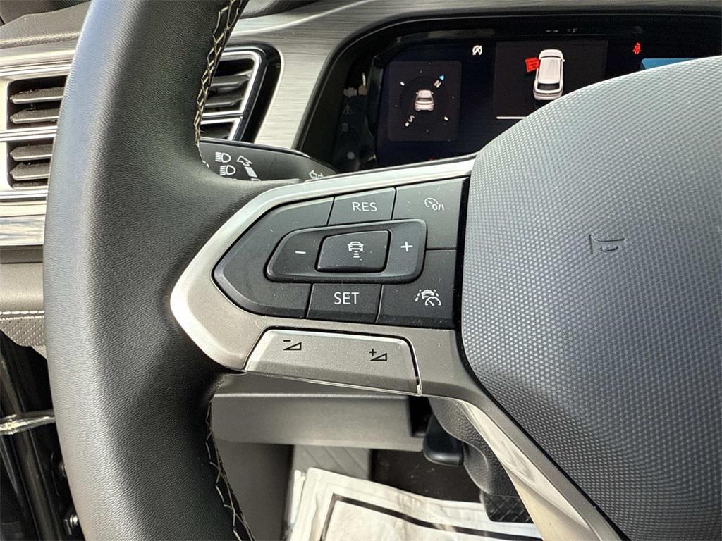 used 2025 Volkswagen Atlas Cross Sport car, priced at $33,600