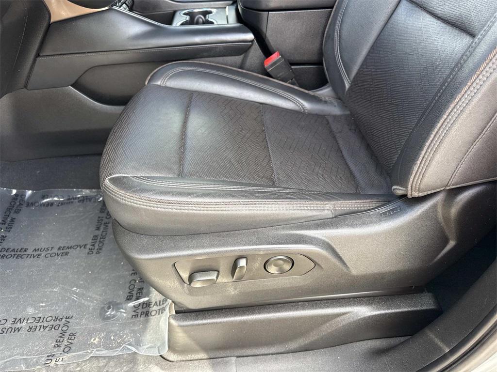 used 2023 Chevrolet Suburban car, priced at $54,872