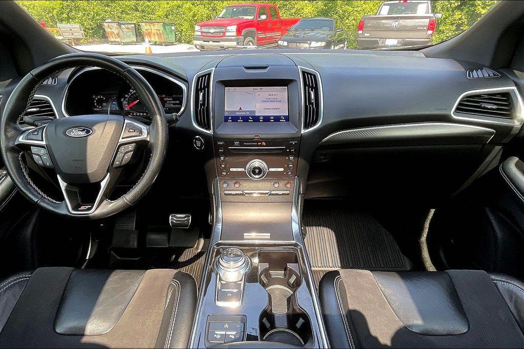 used 2019 Ford Edge car, priced at $19,057