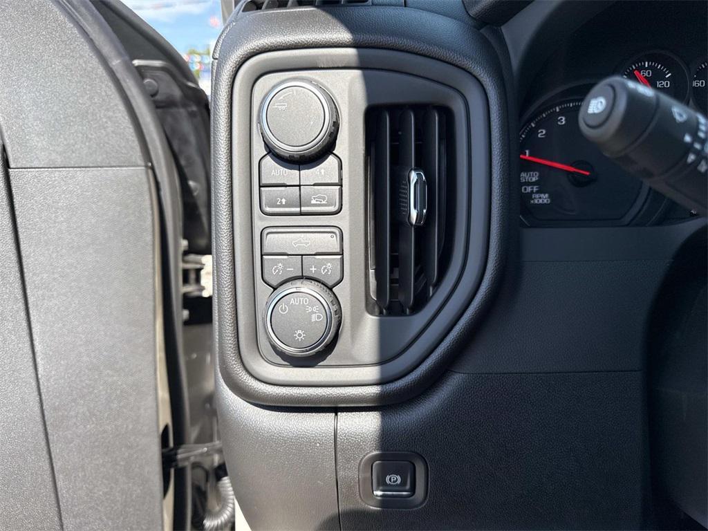 new 2026 Chevrolet Silverado 1500 car, priced at $40,450