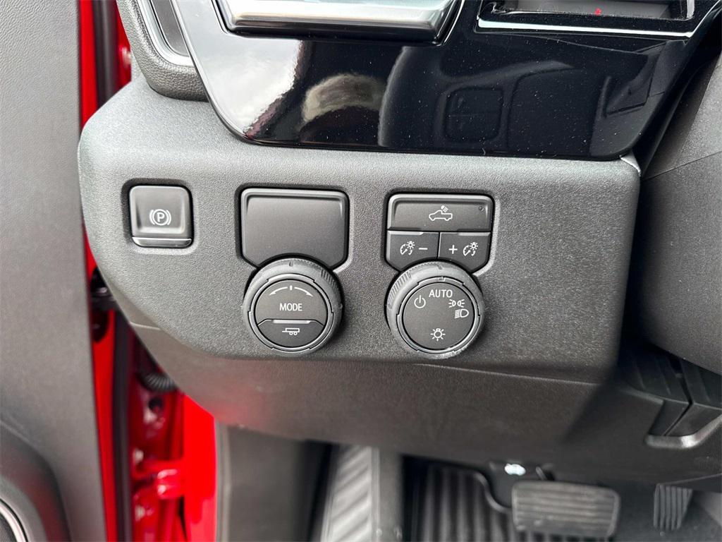 new 2026 Chevrolet Silverado 1500 car, priced at $42,995