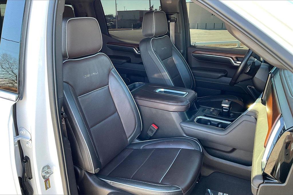 used 2022 GMC Sierra 1500 car, priced at $50,842