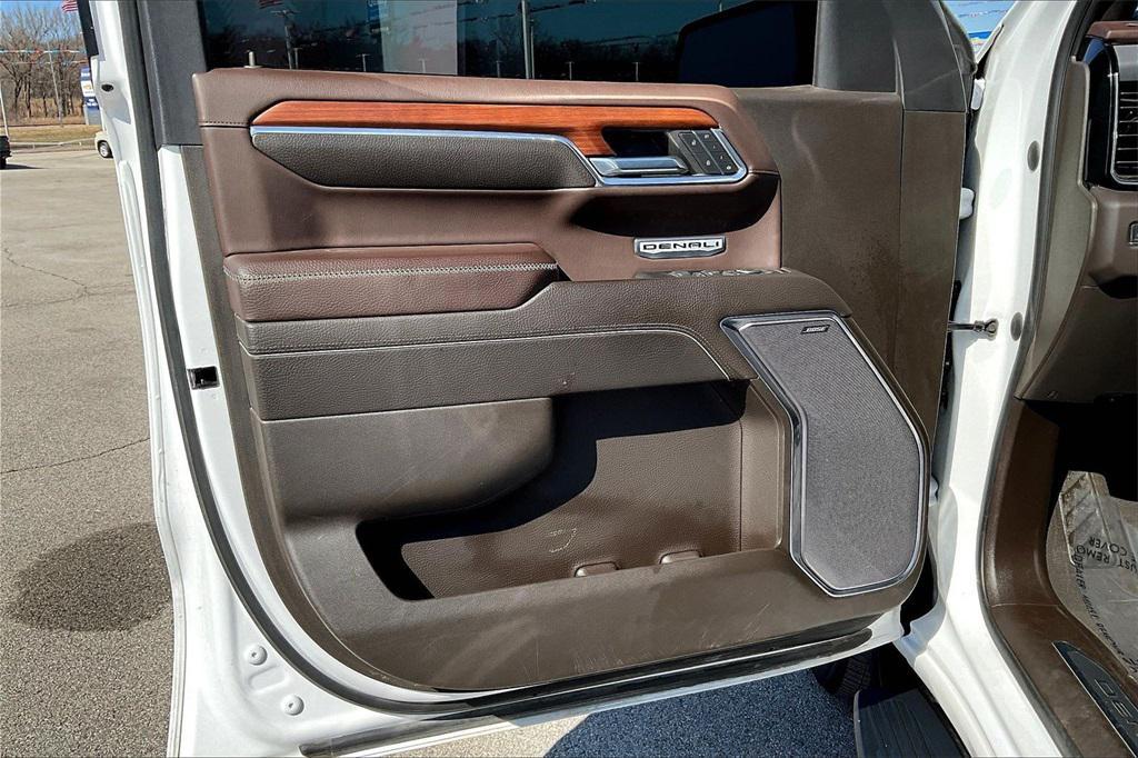 used 2022 GMC Sierra 1500 car, priced at $50,842