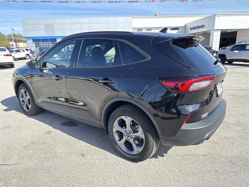 used 2025 Ford Escape car, priced at $24,226