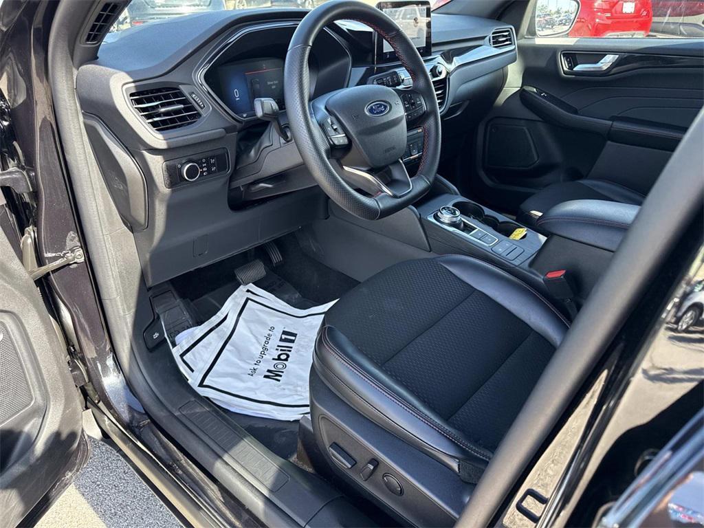 used 2025 Ford Escape car, priced at $24,226