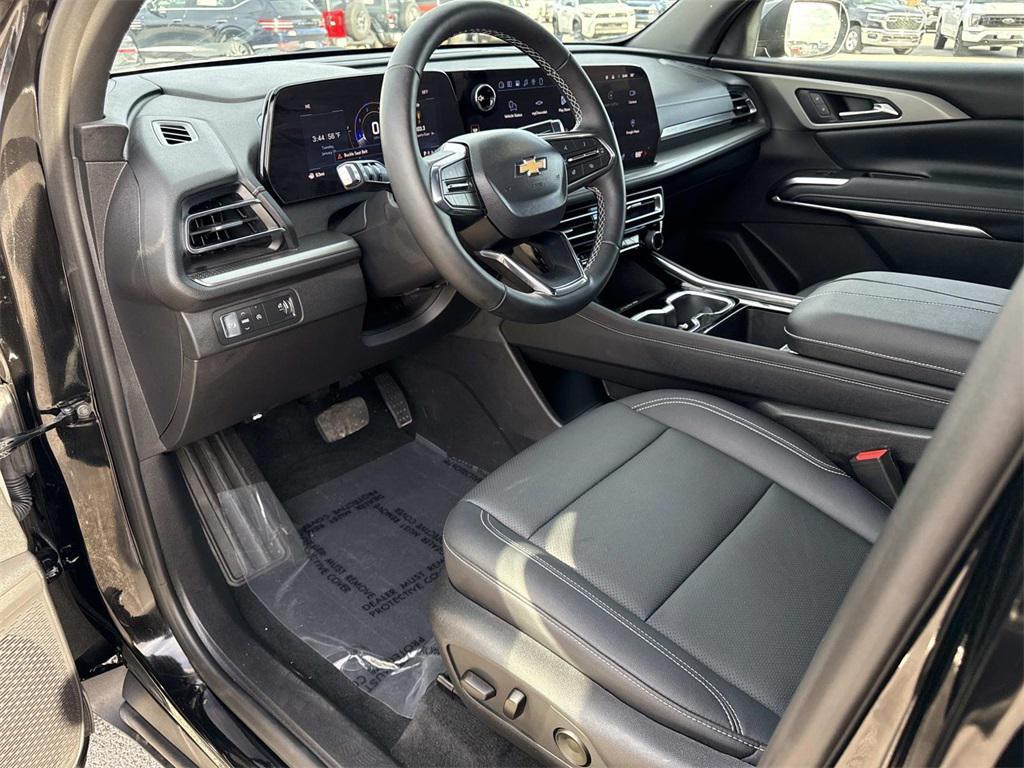 used 2026 Chevrolet Traverse car, priced at $37,893