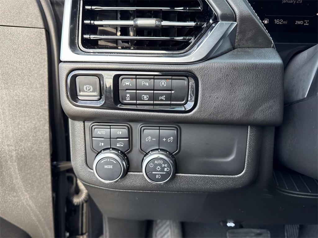 used 2025 GMC Yukon car, priced at $69,887