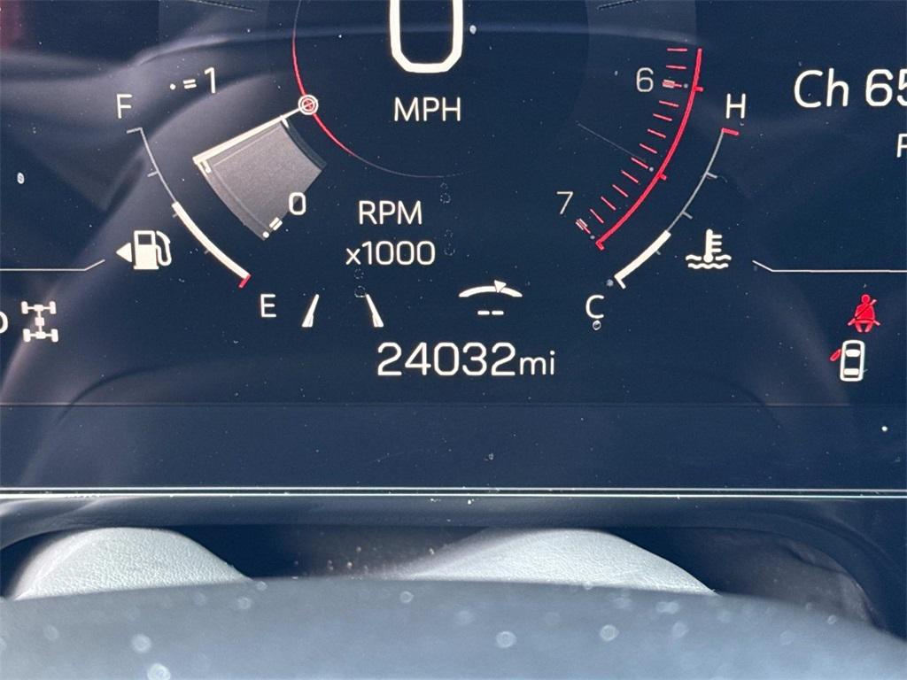 used 2025 GMC Yukon car, priced at $69,887