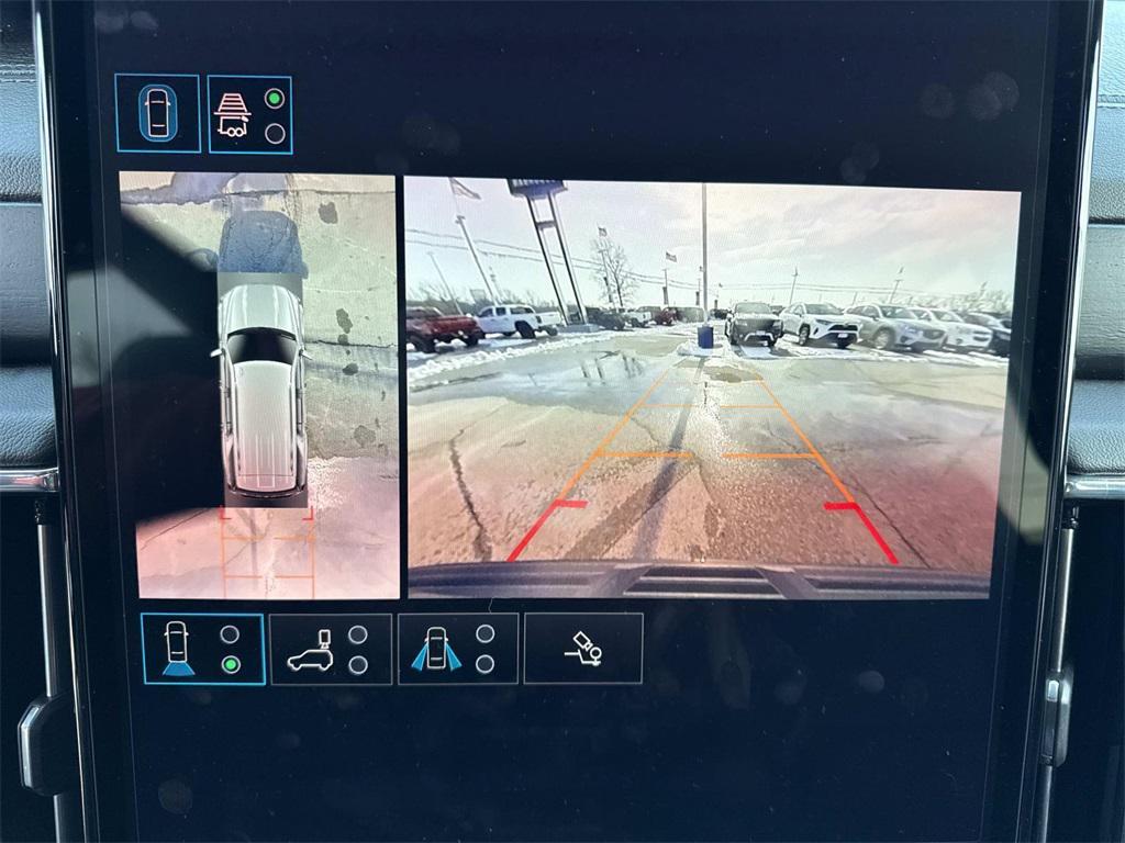 used 2025 GMC Yukon car, priced at $69,887