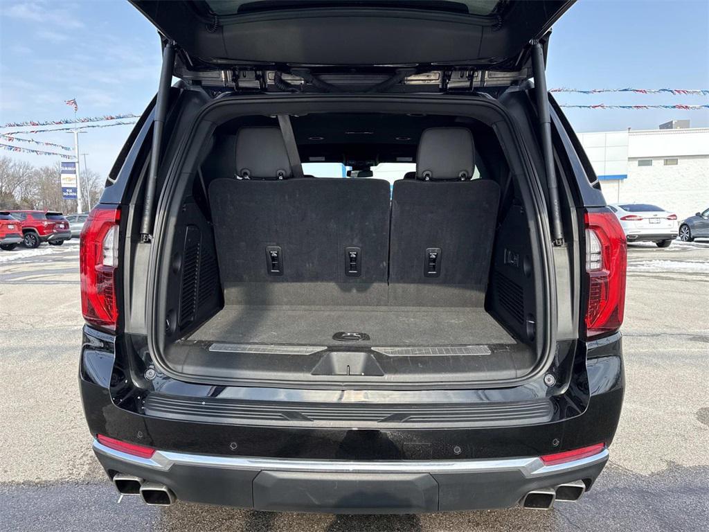 used 2025 GMC Yukon car, priced at $69,887