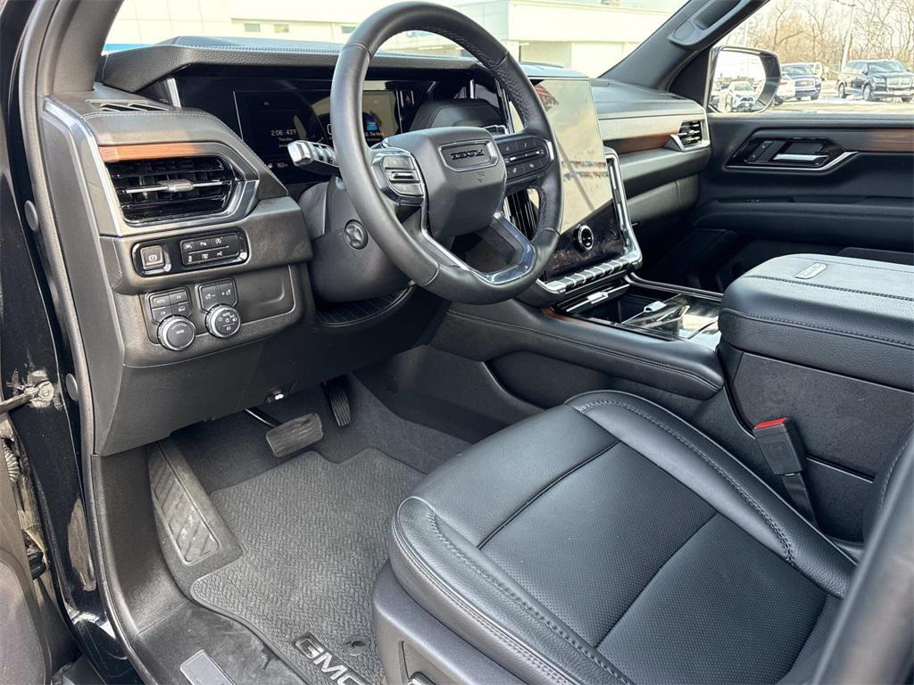 used 2025 GMC Yukon car, priced at $69,887