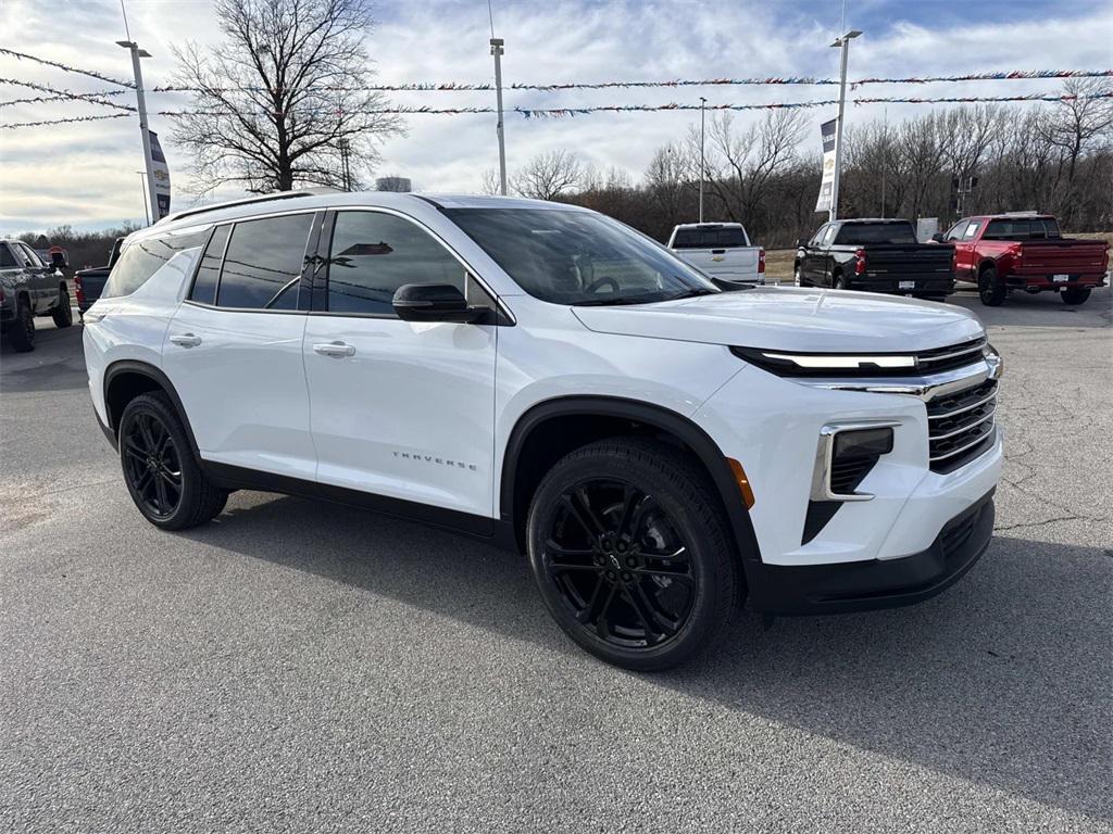 new 2026 Chevrolet Traverse car, priced at $43,301