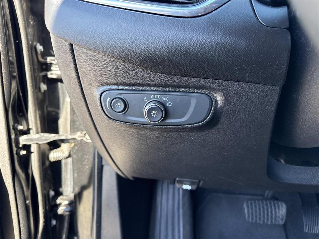 used 2019 Chevrolet Equinox car, priced at $11,800