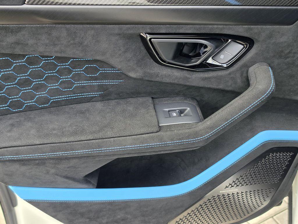 used 2024 Lamborghini Urus car, priced at $312,877