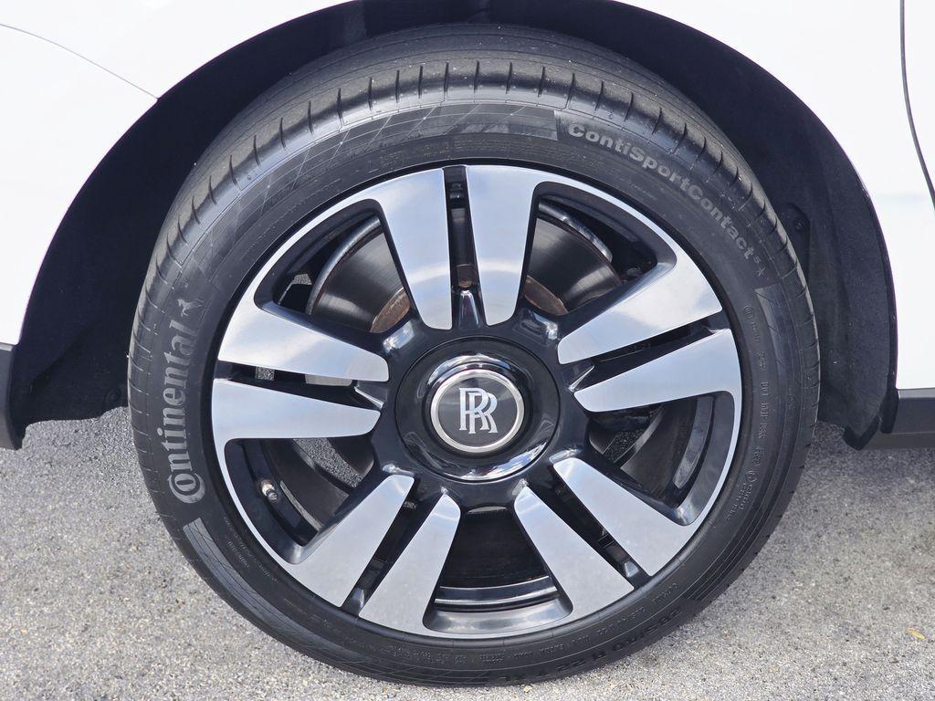 used 2022 Rolls-Royce Cullinan car, priced at $278,991