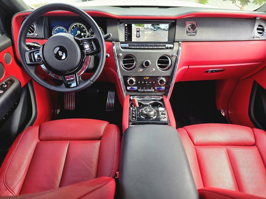 used 2022 Rolls-Royce Cullinan car, priced at $278,991