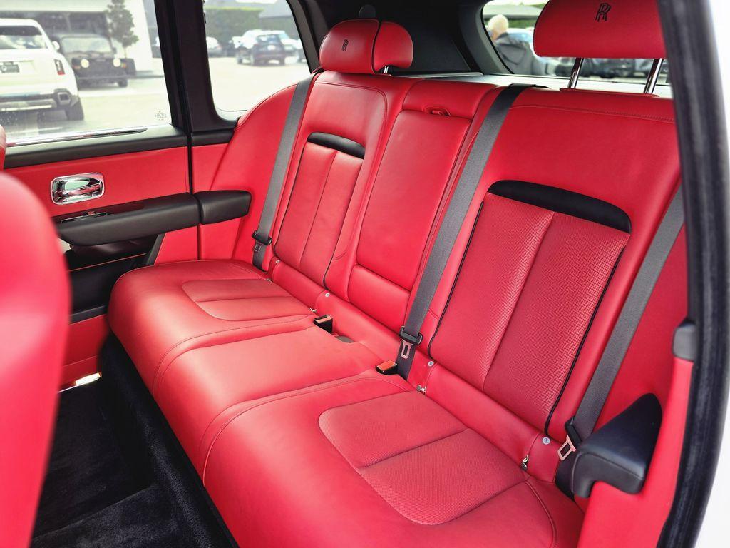 used 2022 Rolls-Royce Cullinan car, priced at $278,991