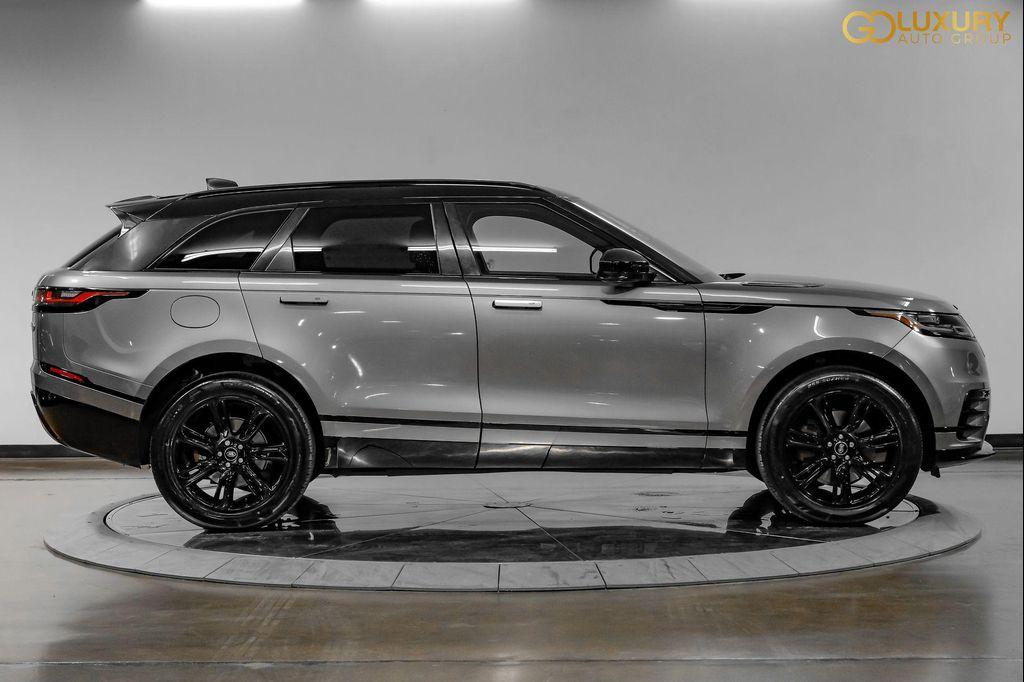 Land Rover Range Rover Velar view 9